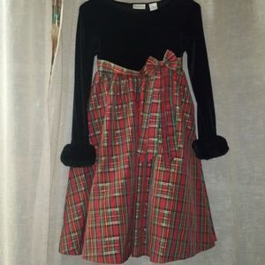 .Gree Dog size 8 Girls dress with fur cuffs